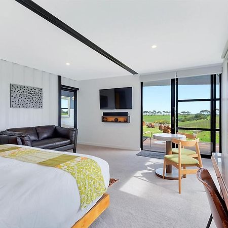 Hotel California Road At Inkwell Wines Mclaren Vale Exterior foto